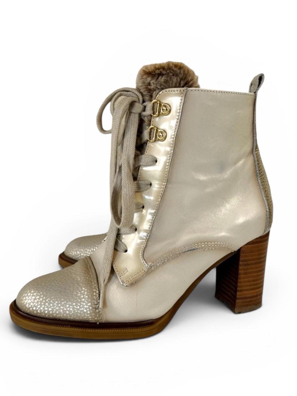 Hispanitas Janeth Cream CapToe Victorian Ankle Boots